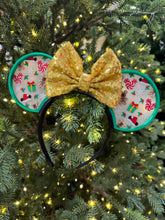 Load image into Gallery viewer, "Standard" Mistletoe Mashup